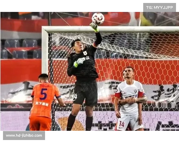 比萨门将神勇扑救 保住球门不失助力球队战平强敌
